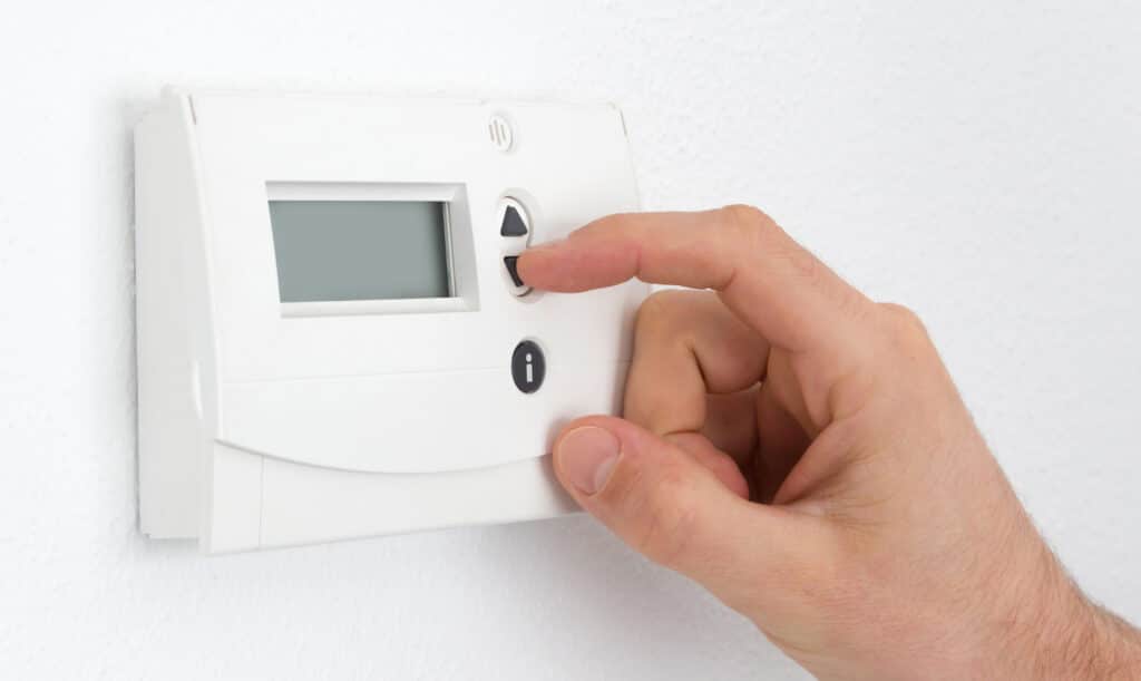 A Nonprogrammable Thermostat